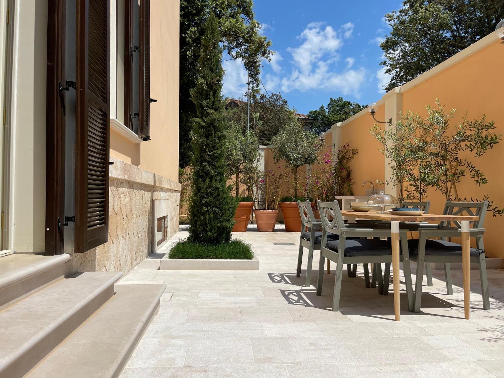 Hotel Palazzo Pitagora à Tarente Extérieur photo