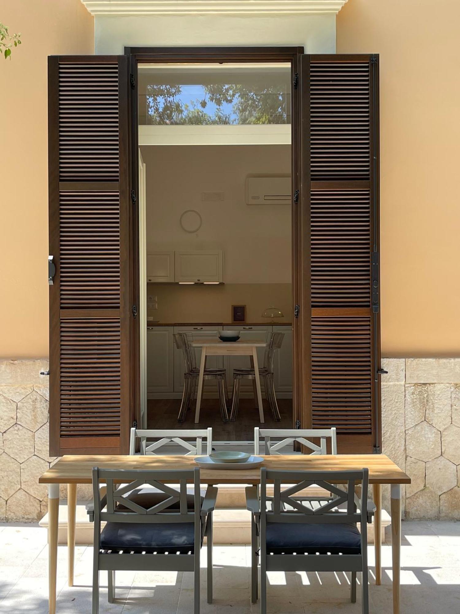 Hotel Palazzo Pitagora à Tarente Extérieur photo