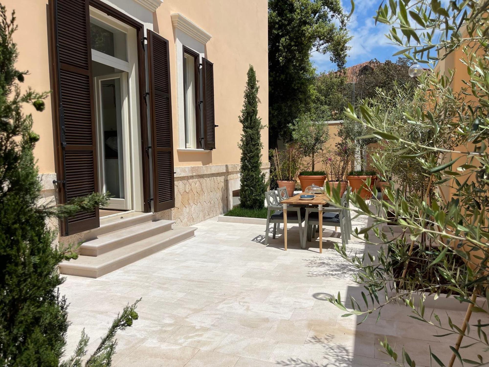 Hotel Palazzo Pitagora à Tarente Extérieur photo